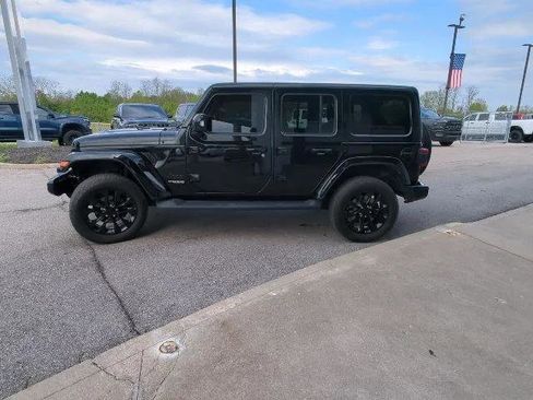 Certified 2022 Jeep Wrangler Unlimited Sahara AWD/4WD image 27