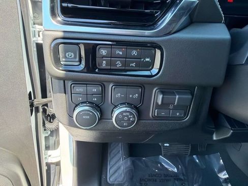 New 2026 GMC Yukon Elevation w/ Elevation Premium Package image 32