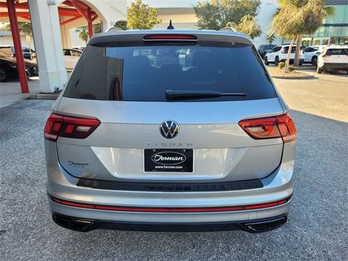 Used 2023 Volkswagen Tiguan SE R-Line image 14