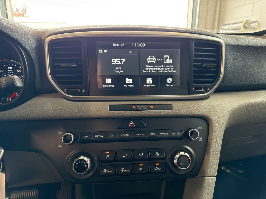Used 2020 Kia Sportage LX AWD/4WD image 21