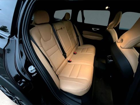 New 2026 Volvo V60 B5 Cross Country Ultra w/ Climate Package image 10
