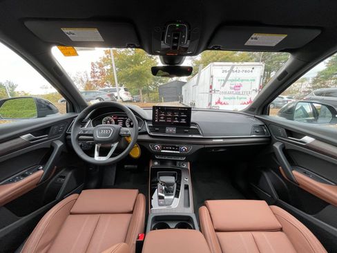 Certified 2024 Audi Q5 e Premium Plus AWD/4WD image 34