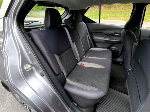 Used 2018 Nissan Kicks SV image 24
