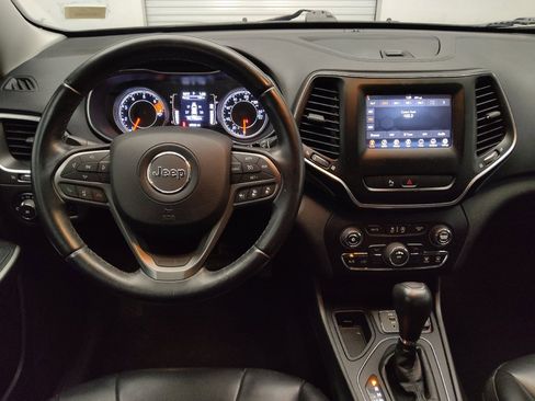 Used 2019 Jeep Cherokee Latitude Plus FWD image 22
