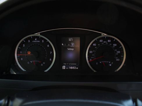 Used 2015 Toyota Camry SE FWD image 36
