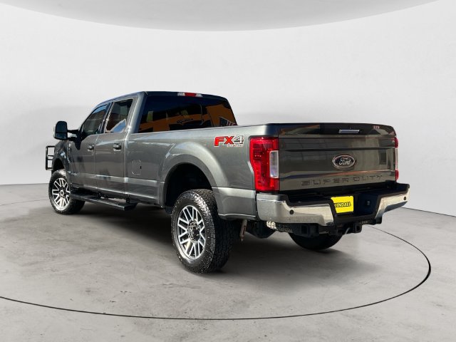 Used 2017 Ford F350 Lariat w/ Lariat Value Package AWD/4WD image 7