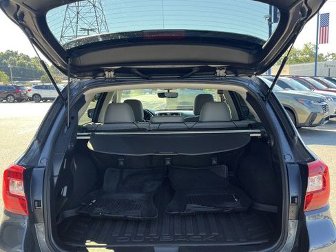 Used 2019 Subaru Outback 3.6R Limited image 10