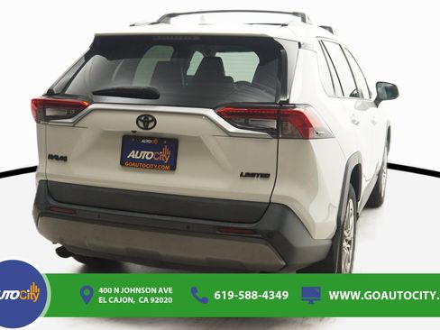 Used 2021 Toyota RAV4 Limited FWD image 10