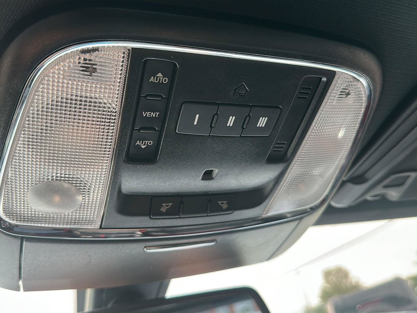 Used 2019 Dodge Charger SRT Hellcat w/ Harman/Kardon Audio Group RWD image 31
