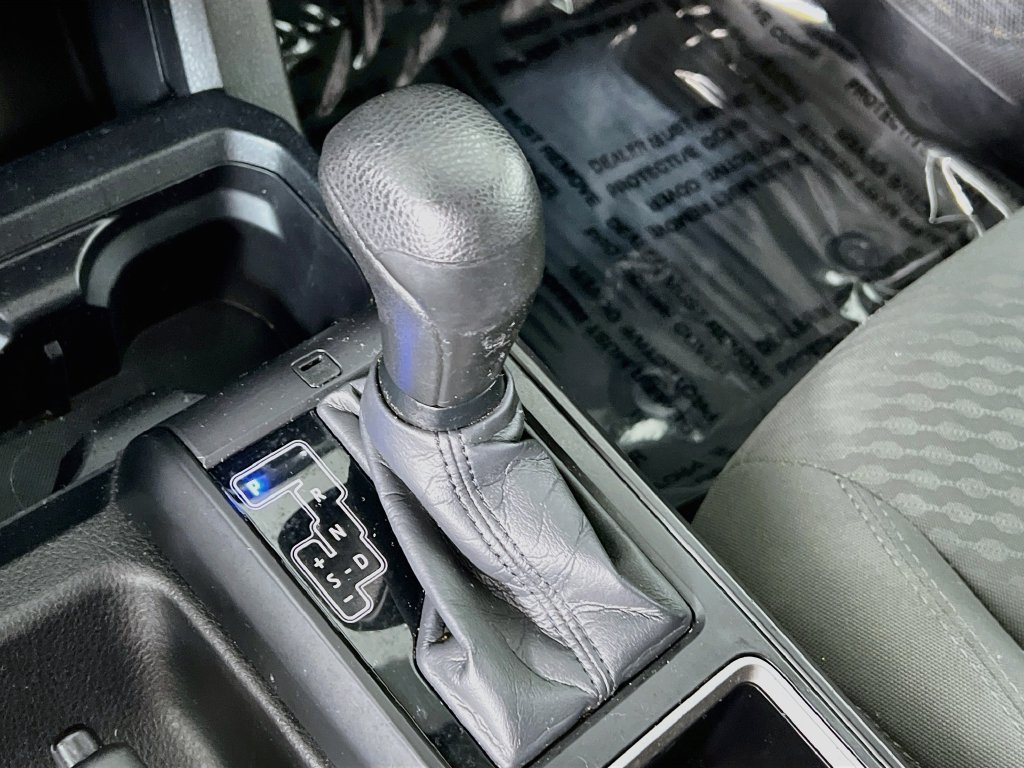 Used 2021 Toyota Tacoma SR AWD/4WD image 16