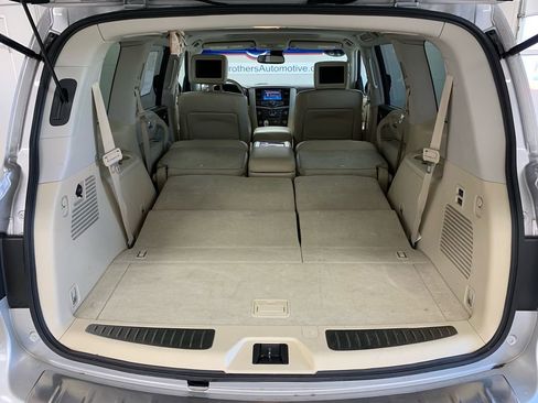 Used 2016 INFINITI QX80 Luxe w/ 22" Wheel Package image 8