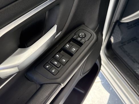 Used 2025 RAM 1500 Big Horn image 14