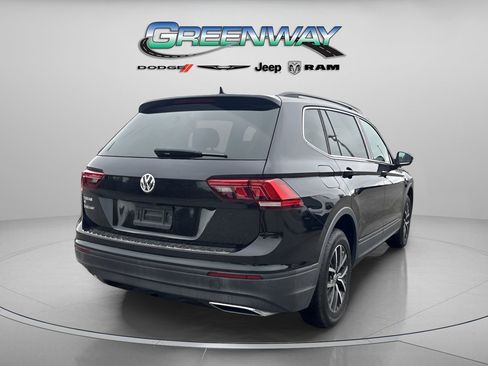 Used 2019 Volkswagen Tiguan SE image 4