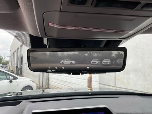 Used 2023 Toyota Highlander Platinum image 20