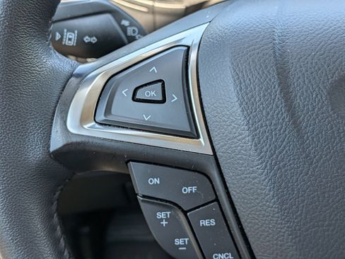Used 2024 Ford Edge SEL w/ Convenience Package AWD/4WD image 22
