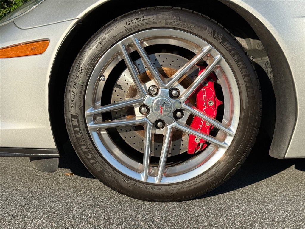 Used 2006 Chevrolet Corvette Z06 w/ Preferred Equipment Group RWD image 8
