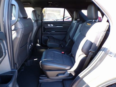 New 2026 Ford Explorer Tremor w/ Tremor Convenience Package image 10