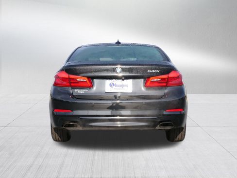 Used 2019 BMW 540i image 4