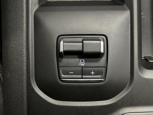 Used 2024 GMC Sierra 3500 AT4 w/ AT4 Premium Plus Package image 28