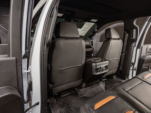 Used 2022 GMC Sierra 2500 AT4 w/ AT4 Preferred Package image 34