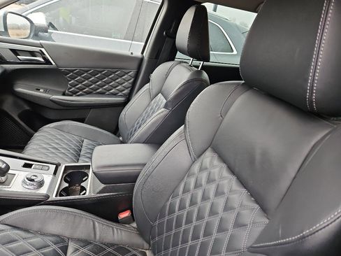 Used 2022 Mitsubishi Outlander SEL image 8