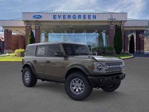 New 2025 Ford Bronco Badlands image 7