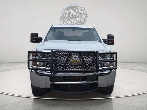 Used 2019 Chevrolet Silverado 2500 W/T w/ WT Convenience Package AWD/4WD image 2