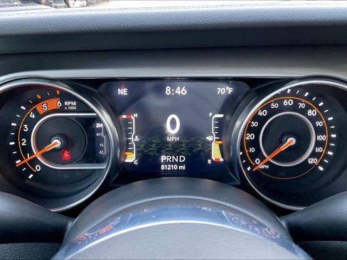 Used 2021 Jeep Wrangler Unlimited Sahara image 24