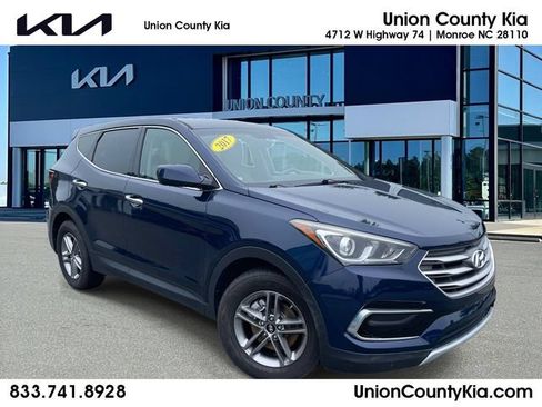 Used 2017 Hyundai Santa Fe Sport FWD image 1