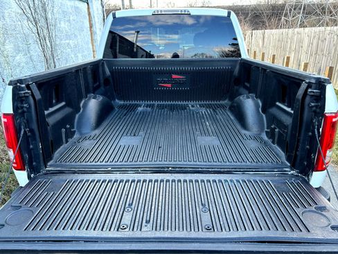 Used 2017 Ford F150 XLT image 45