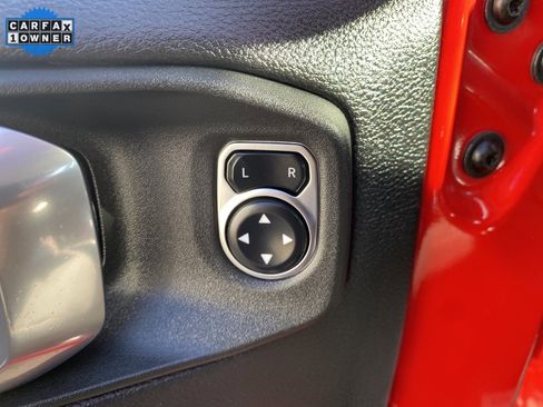 Used 2024 Jeep Wrangler Unlimited Sahara image 24