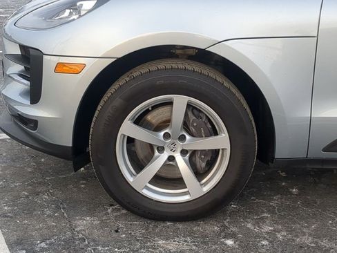 Used 2021 Porsche Macan image 7