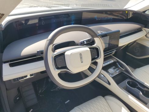 New 2026 Lincoln Nautilus Black Label AWD/4WD image 12