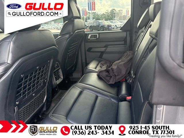 Used 2025 Ford Bronco Badlands AWD/4WD image 6