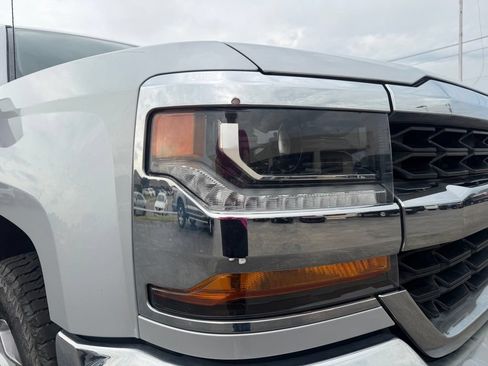 Used 2018 Chevrolet Silverado 1500 LT w/ All Star Edition AWD/4WD image 3