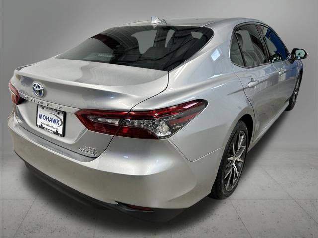Used 2023 Toyota Camry XLE FWD image 5