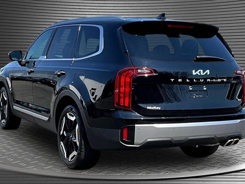 Used 2025 Kia Telluride S AWD/4WD image 4