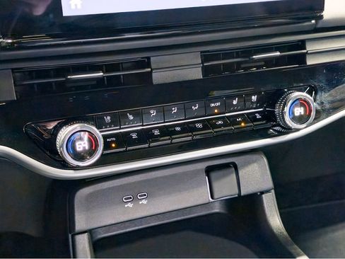 Used 2024 Honda Prologue Elite image 14