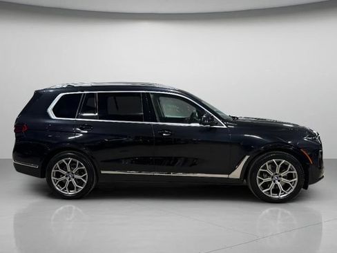 Used 2024 BMW X7 xDrive40i AWD/4WD image 2