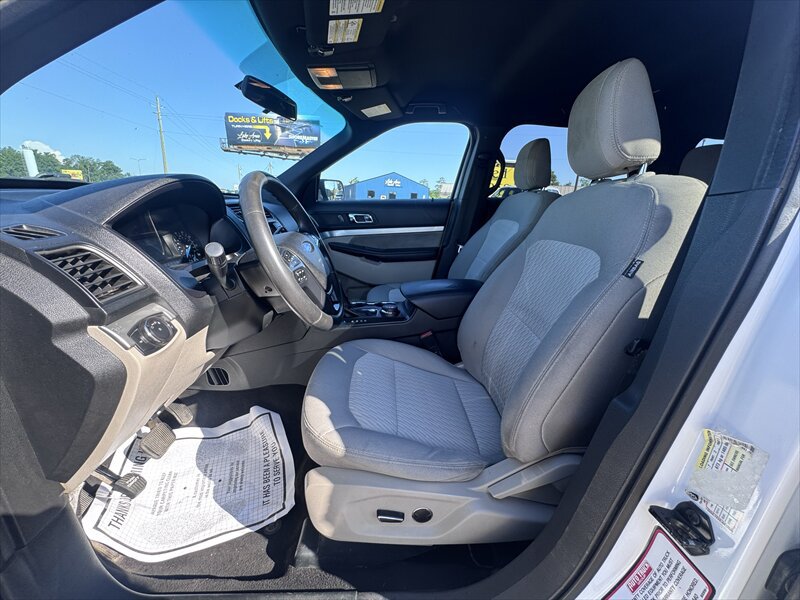 Used 2018 Ford Explorer 4WD image 10