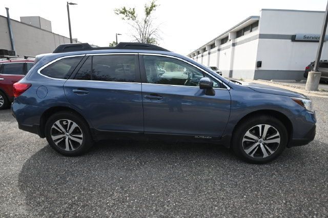 Used 2018 Subaru Outback 2.5i Limited AWD/4WD image 6