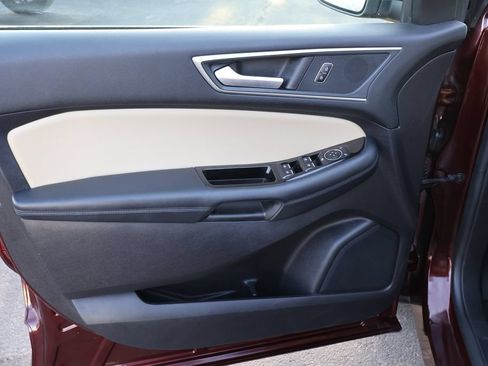 Used 2019 Ford Edge SEL w/ Equipment Group 201A FWD image 27