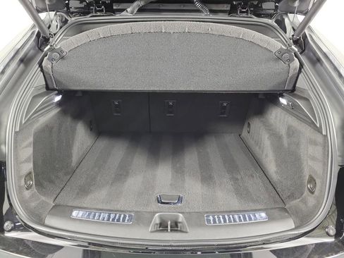 Certified 2023 Cadillac XT4 Sport w/ Cold Weather Package image 8