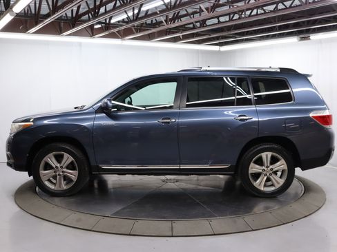 Used 2013 Toyota Highlander Limited image 4