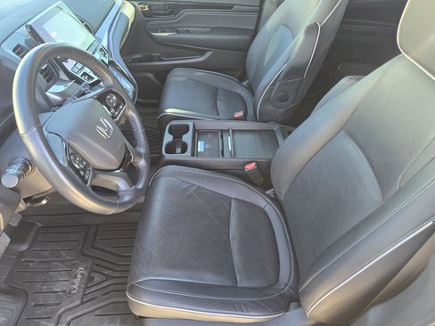 Used 2023 Honda Odyssey Elite image 11