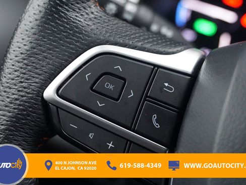 Used 2021 Toyota Sienna XSE FWD image 23