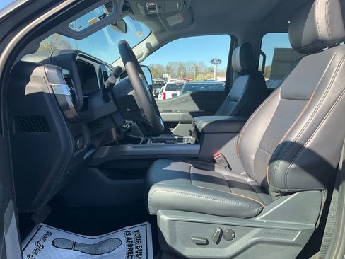New 2026 Ford F250 Lariat w/ Black Appearance Package AWD/4WD image 16