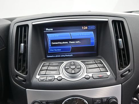 Used 2014 INFINITI Q60 Convertible w/ Premium Package image 26