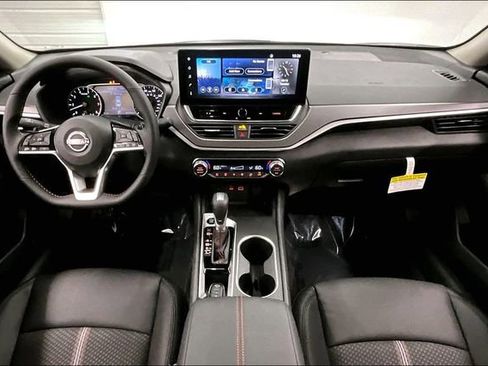 New 2026 Nissan Altima 2.5 SR FWD image 6