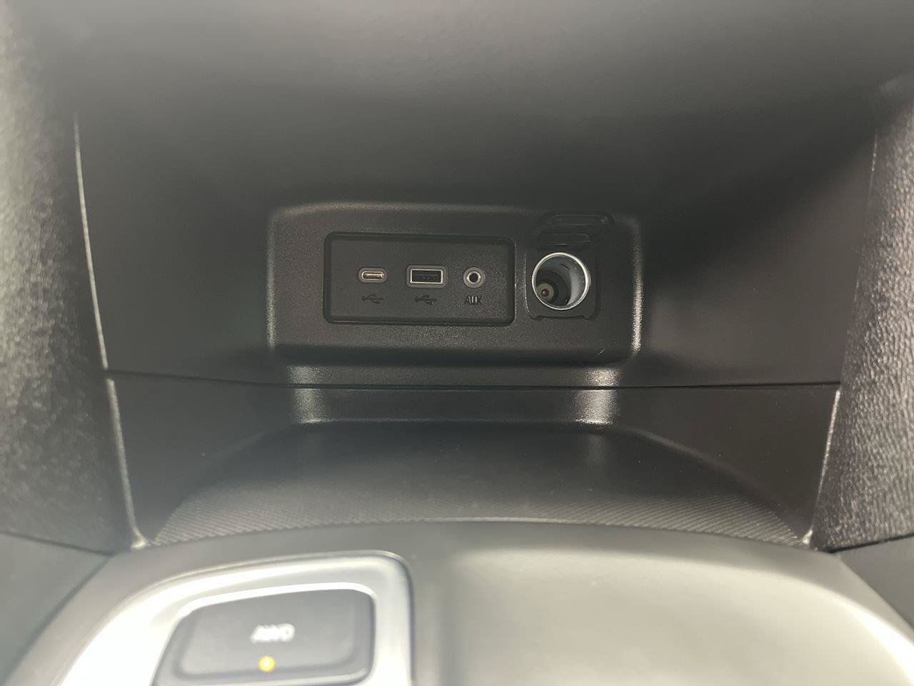 Used 2021 Chevrolet Equinox LT AWD/4WD image 22